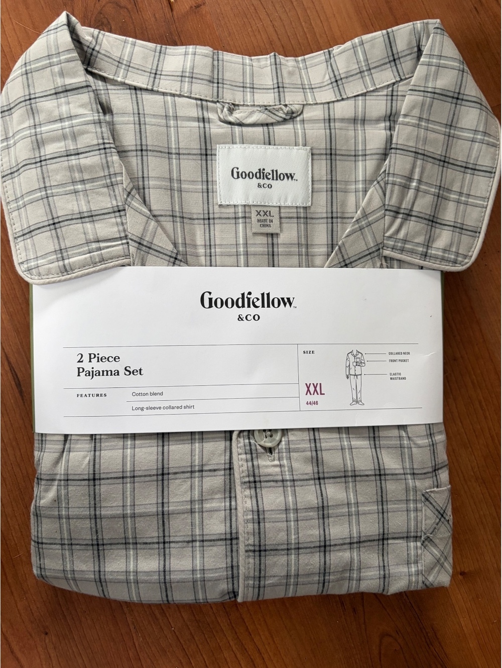 NWT Men’s long sleeve plaid lightweight gray pajama set